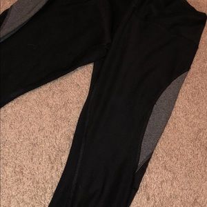 Capri Workout Leggings